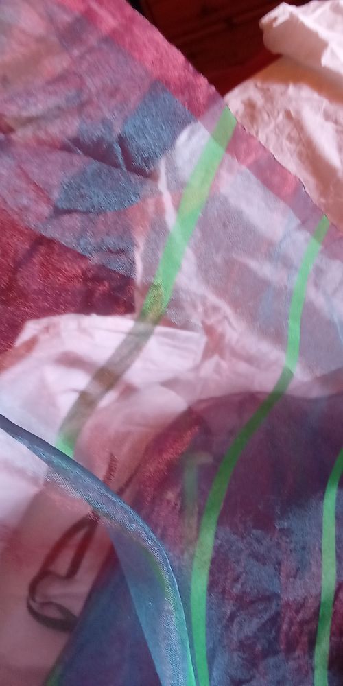 Beau voilage
18 Etaux (74)