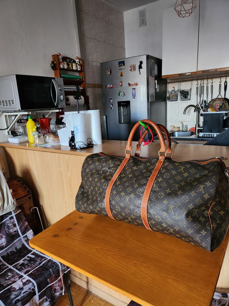 BEAU SAC DE VOYAGE EN TRES BON ETAT, 30 Marseille 1 (13)