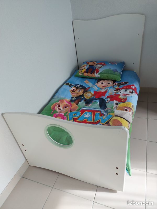 Lit b�b� 70X140 Sauthon 40 Grisolles (82)