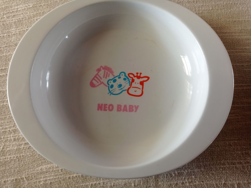 B�b� assiettes lot NEO BABY  X 2 5 Palaiseau (91)