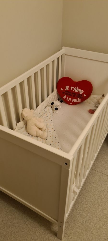 Achetez Lit Bebe Quasi Neuf Annonce Vente A Tours 37 Wb