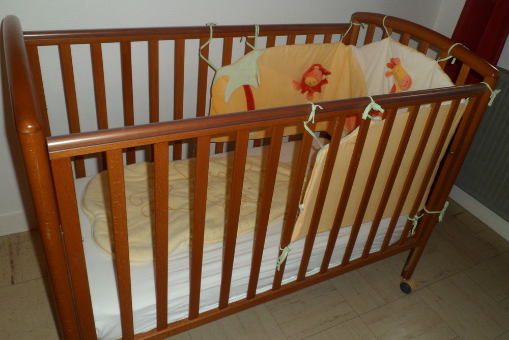 Lits Bebe Occasion Dans Le Maine Et Loire 49 Annonces Achat Et Vente De Lits Bebe Paruvendu Mondebarras