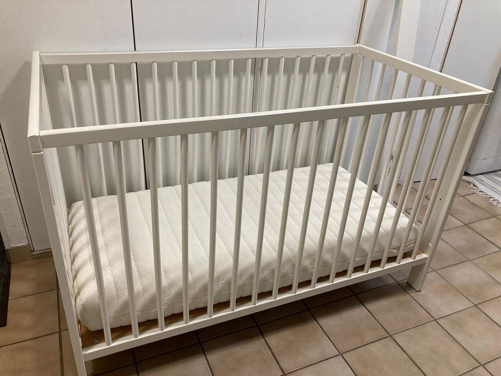 Lit b�b� avec matelas  50 Maizi�res-l�s-Metz (57)