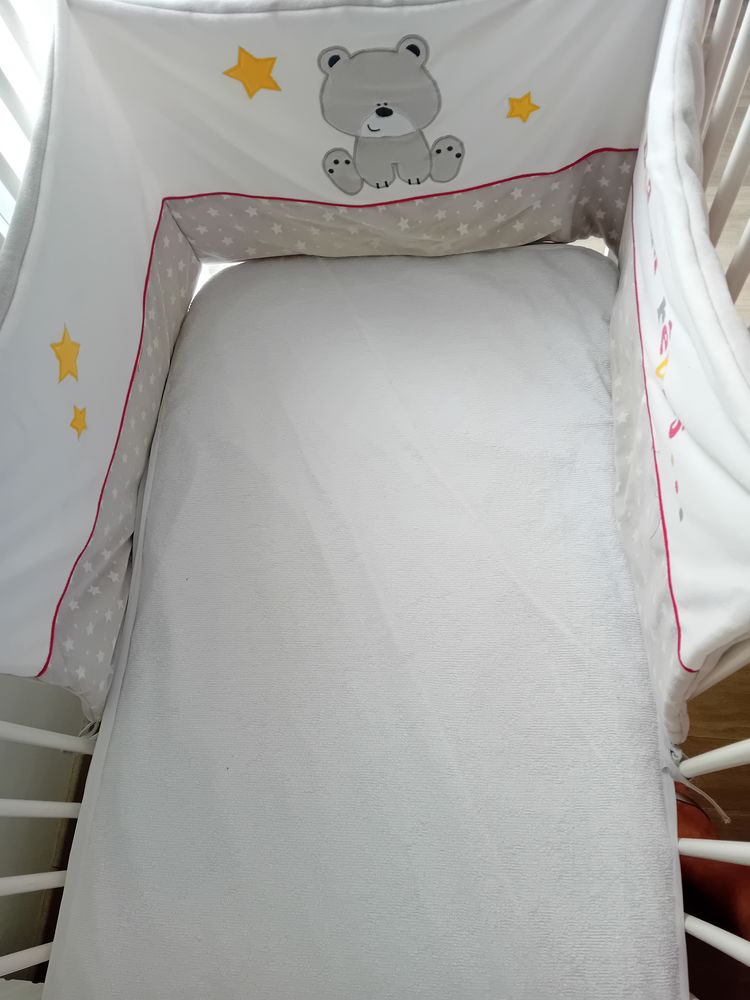 lit b�b� blanc � barreaux 60 Ch�lons-en-Champagne (51)