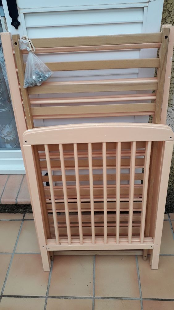 Lit b�b� en bois 30 Cruzy (34)