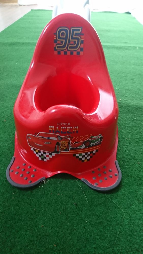 Achetez Pot Bebe Cars Pot Occasion Annonce Vente A Cailly 76 Wb