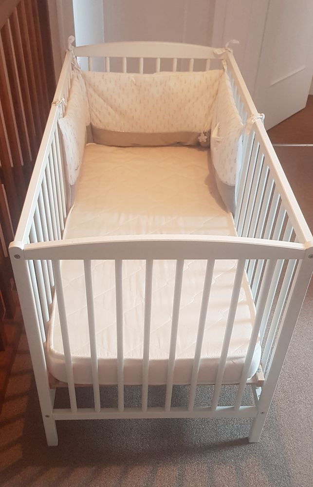 lit b�b�/enfant et table � langer 150 Bagneux (49)