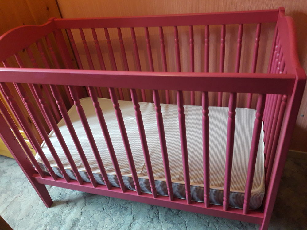 LIT BEBE - JEUNE ENFANT avec Matelas 13 Chaumes-en-Brie (77)