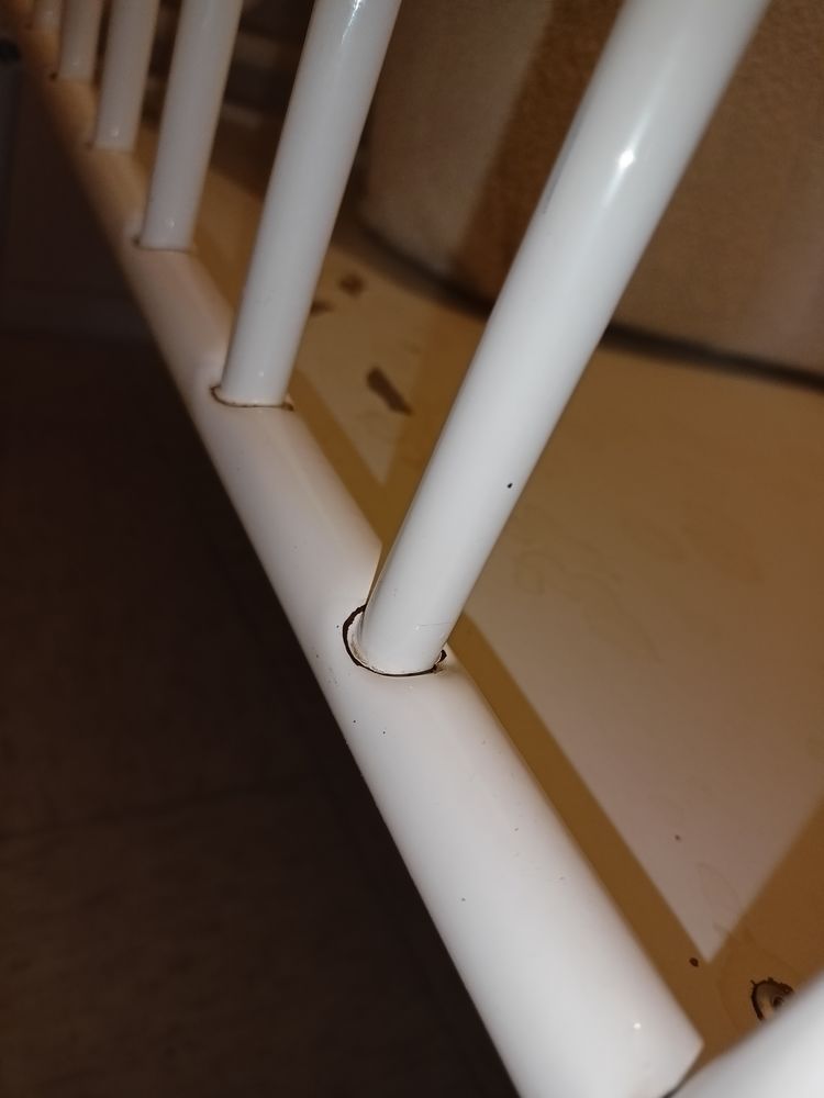 Lit b�b� en m�tal 60x120 25 Limay (78)