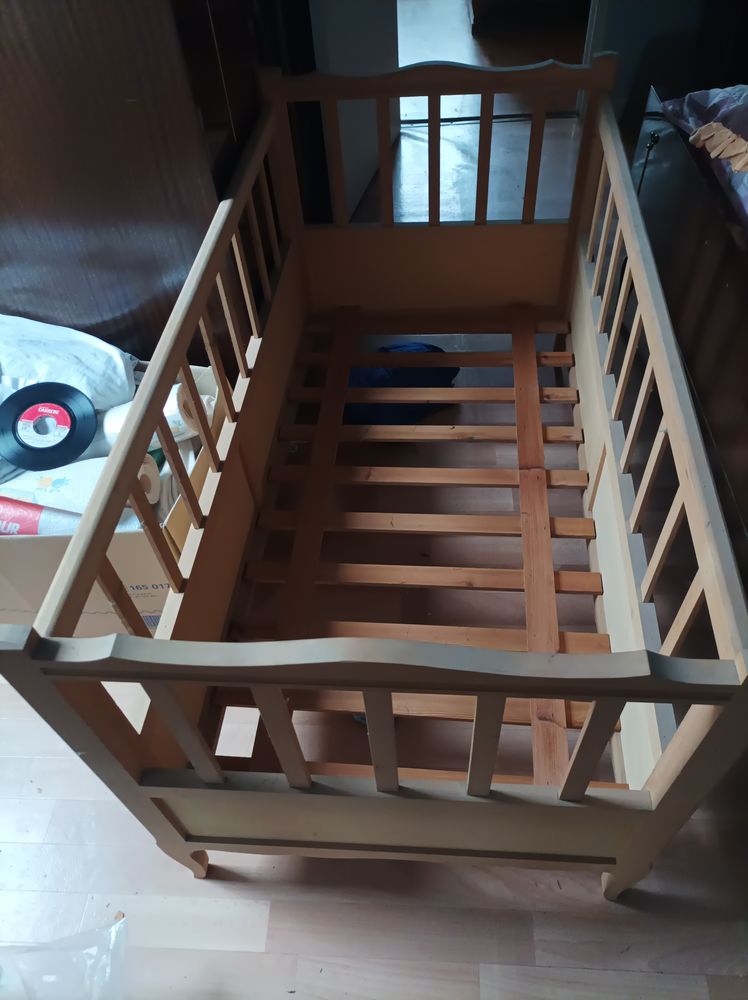 lit de b�be neuf  en bois brut 30 Haillicourt (62)