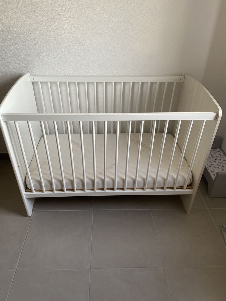 Lit b�b� sauthon 50 Granges-les-Beaumont (26)