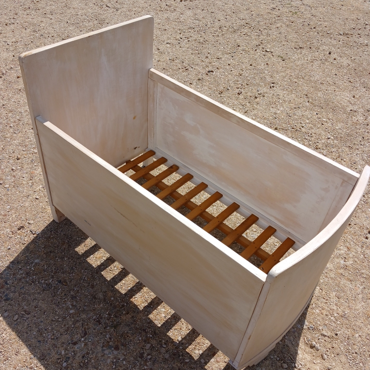 lit b�b� vintage 40 Vendeuvre-du-Poitou (86)