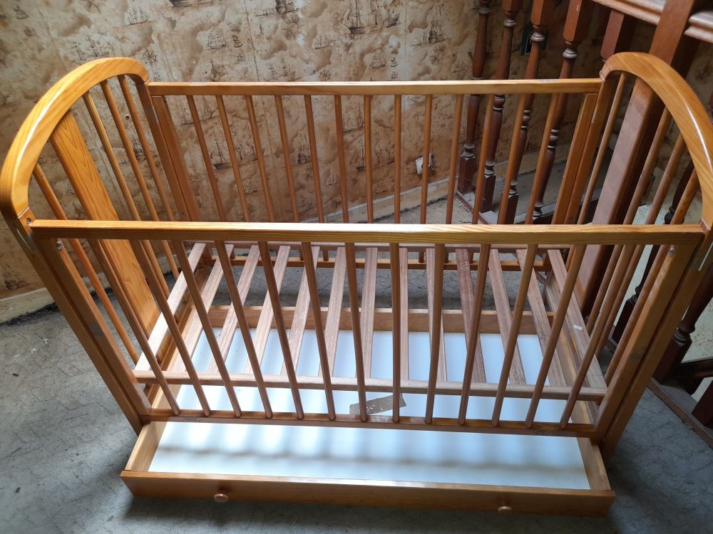 Lits Bebe Occasion A Nantes 44 Annonces Achat Et Vente De Lits Bebe Paruvendu Mondebarras