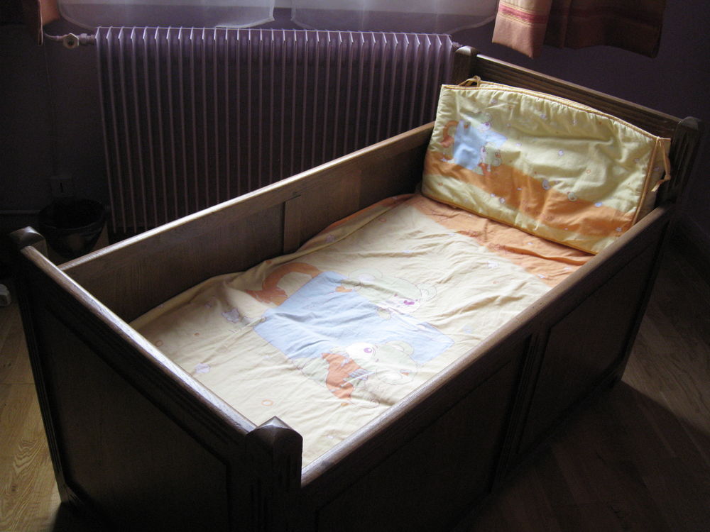 LIT de B�b� 95 Fontenay-le-Fleury (78)