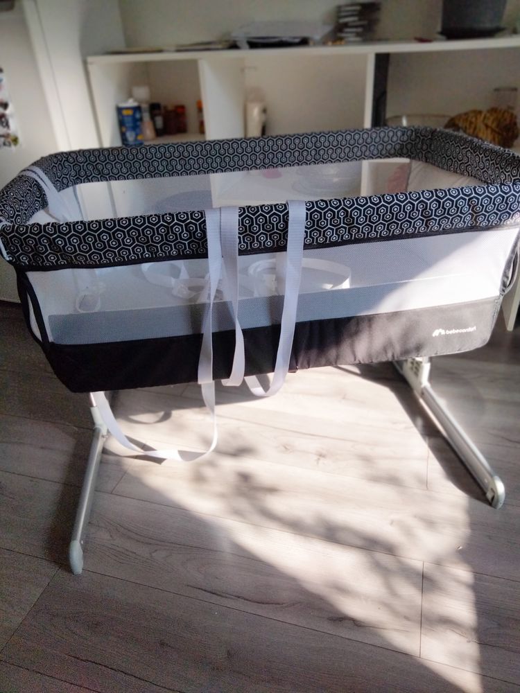 Lit b�b� 90 Caen (14)