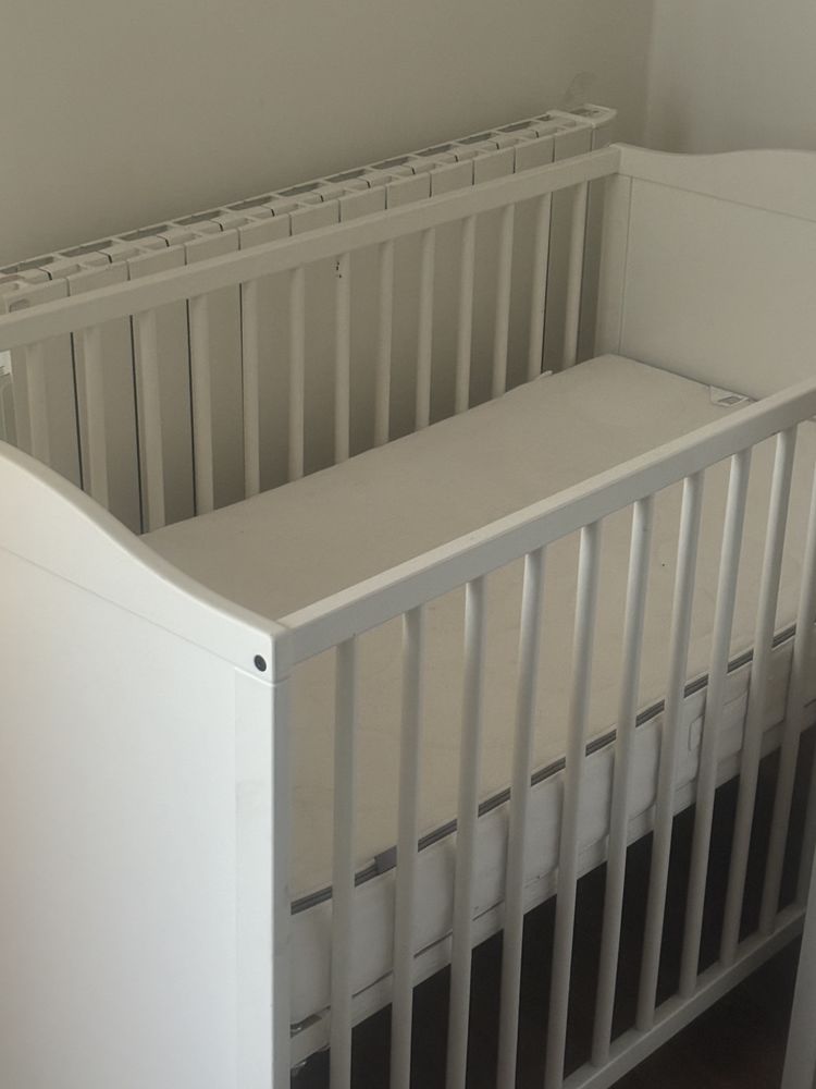 Lit bebe 60 Paris 19 (75)