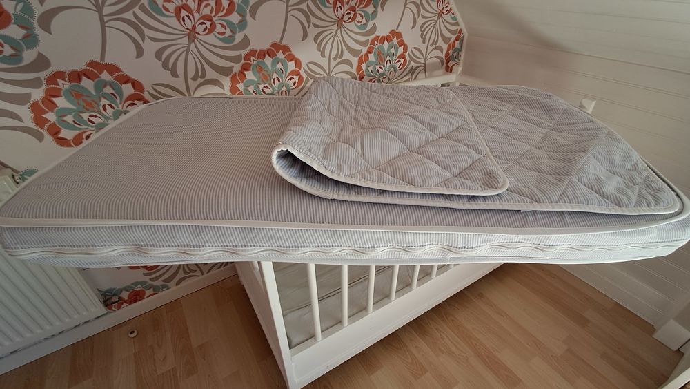 Lit b�b� 30 Craon (53)