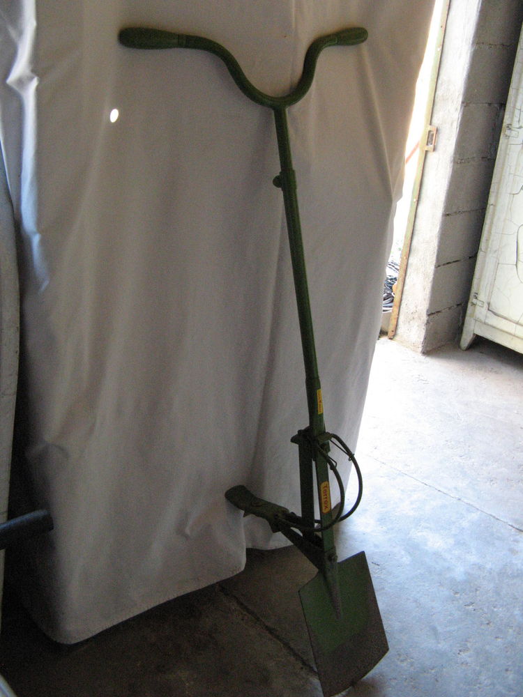 B�CHE  WOLF
0 La Fert�-Saint-Aubin (45)