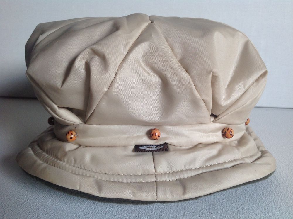 BOB BEIGE IMPERM�ABLE POLAIRE Taille Unique Envoi Possible
8 Tr�gunc (29)