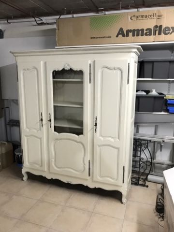 BELLE ARMOIRE BLANCHE VITREE BON ETAT 50 Saint-Rapha�l (83)