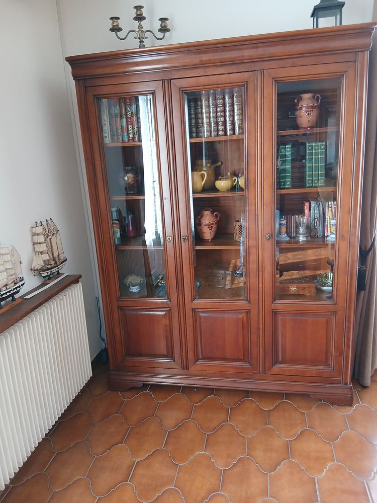 Belle biblioth�que en merisier massif 350 B�ziers (34)