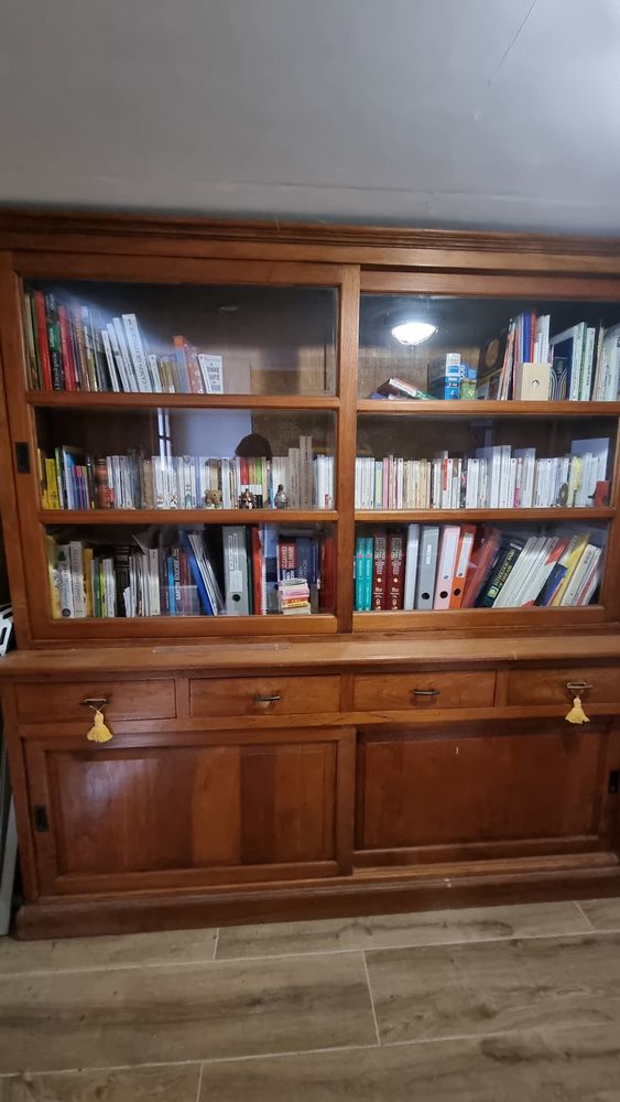 Belle biblioth�que en Teck tr�s bon etat 700 Lugrin (74)