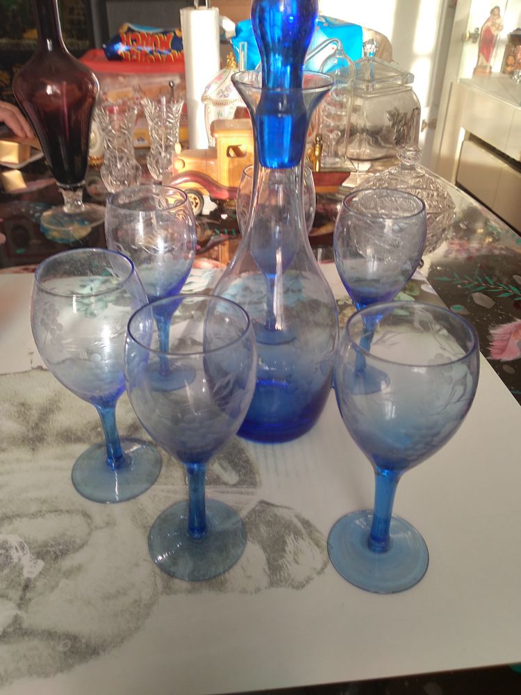 Belle carafe et 6 verres � pied bleu 20� 20 Athis-Mons (91)
