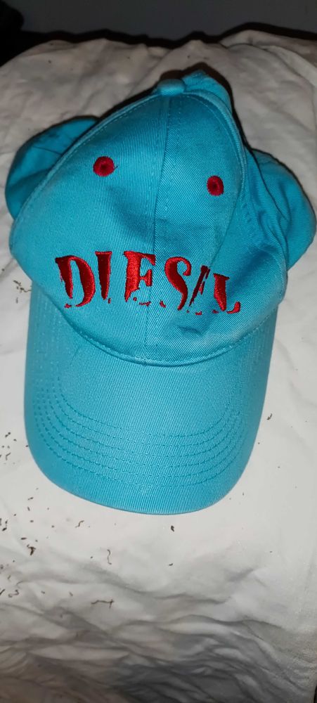 belle casquette Diesel 4 B�ziers (34)