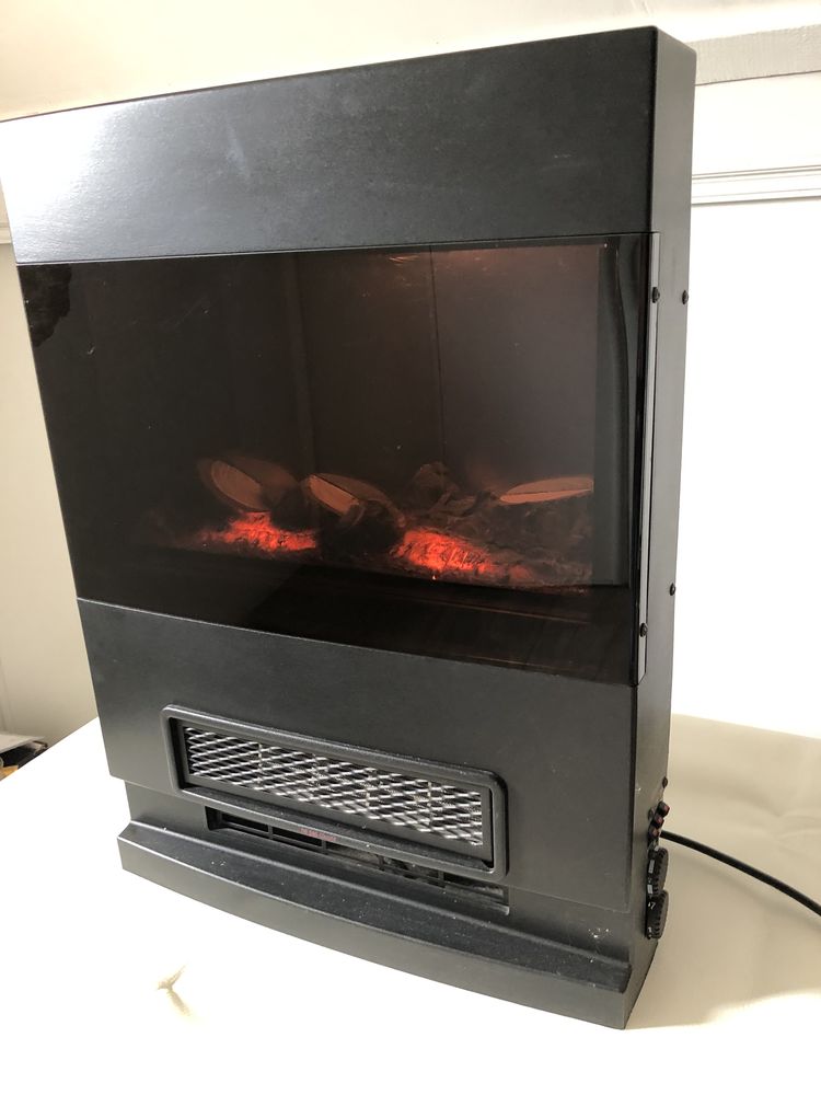 Belle chemin�e �lectrique avec effet flammes. 65 Chaumont-en-Vexin (60)