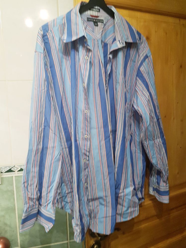 BELLE CHEMISE TOMMY HILFINGER 0 Clermont-l'H�rault (34)