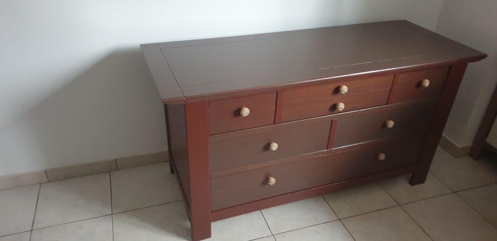 Belle commode en bois massif 200 Manosque (04)