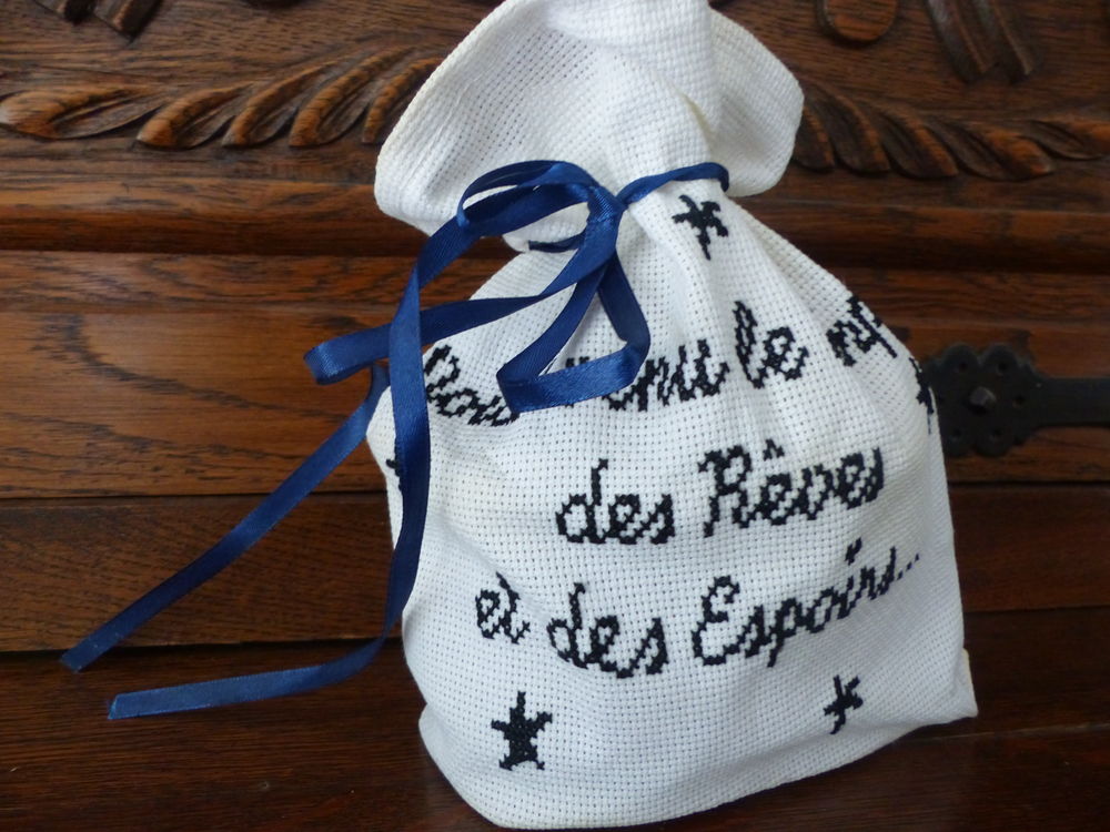 belle d�coration pour les f�tes ou autres
joli sac lumineux
20 Roclincourt (62)