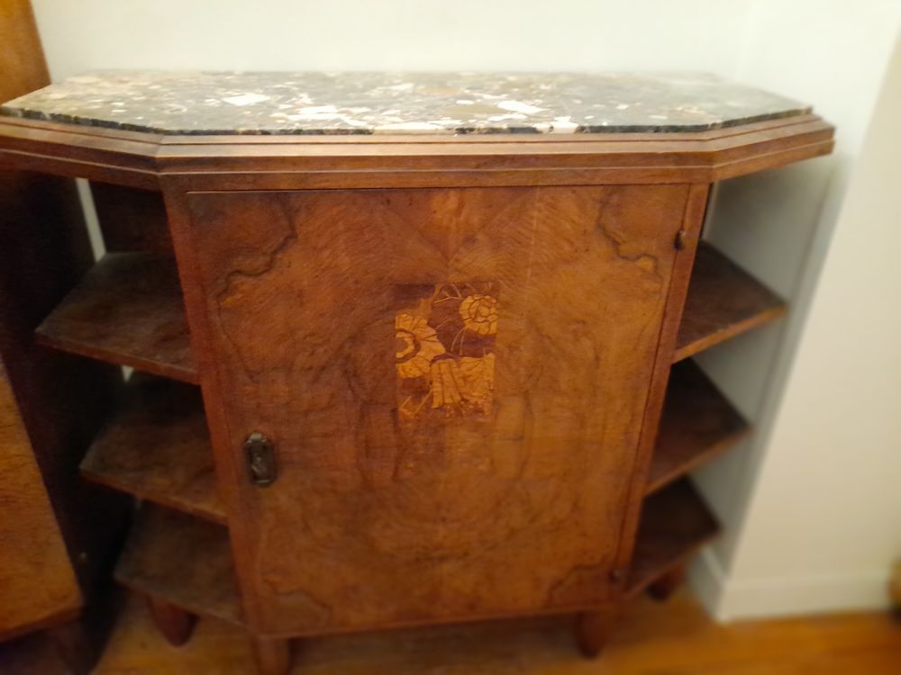 Belle desserte de style Art D�co (ann�es 1920). 180 Courbevoie (92)