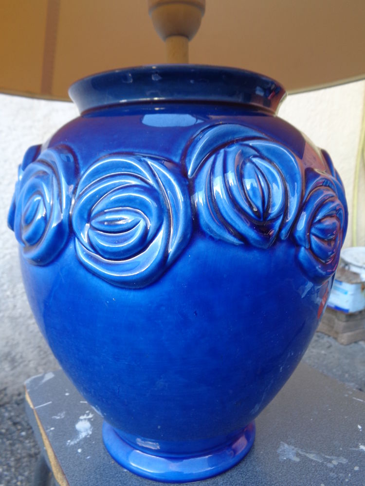Belle lampe pied fa�ence bleue 25 La Verpilli�re (38)