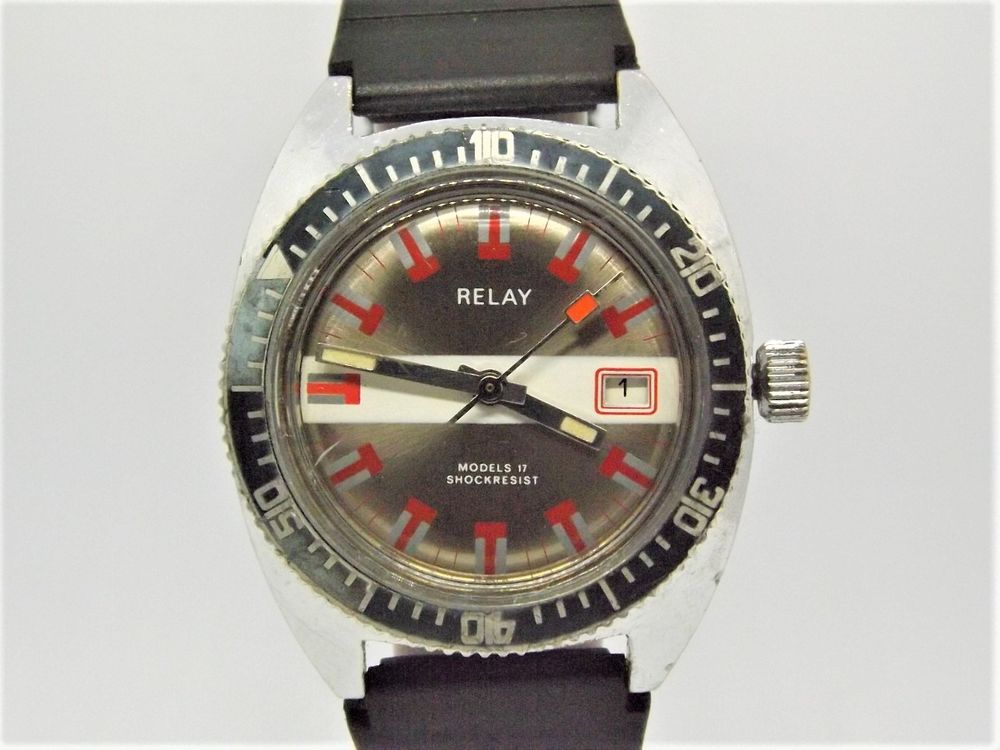 Belle montre de plongée suisse Relay 17 rubis années 1970 49 Larroque (31)