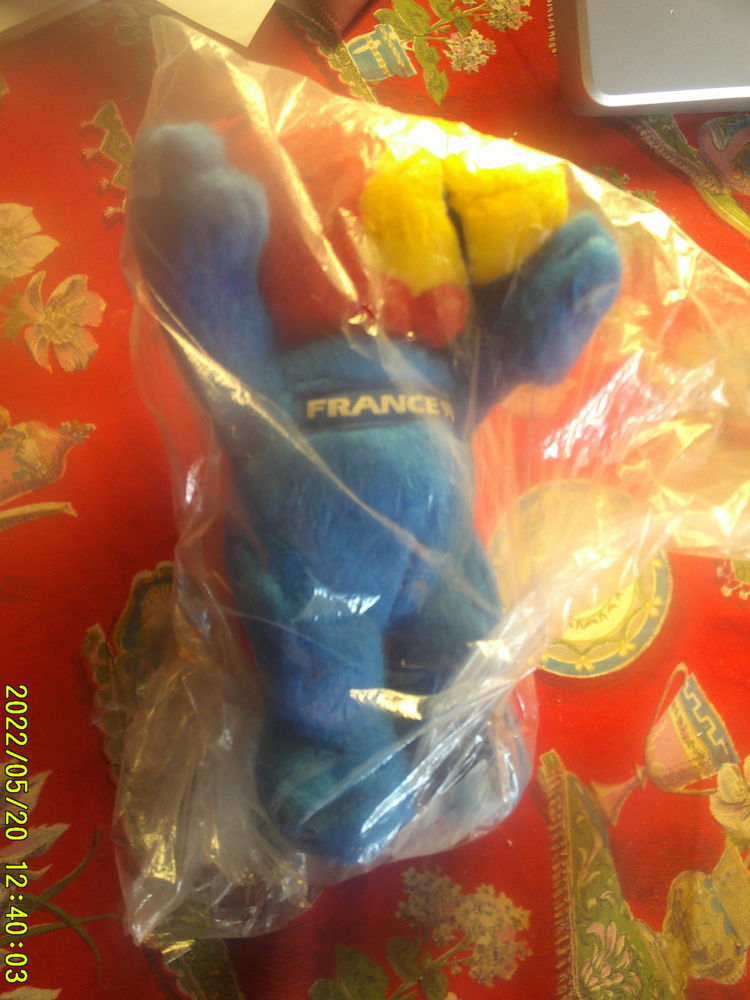  BELLE - Peluche -  Mascotte  -  FRANCE  . 98 10 Nontron (24)