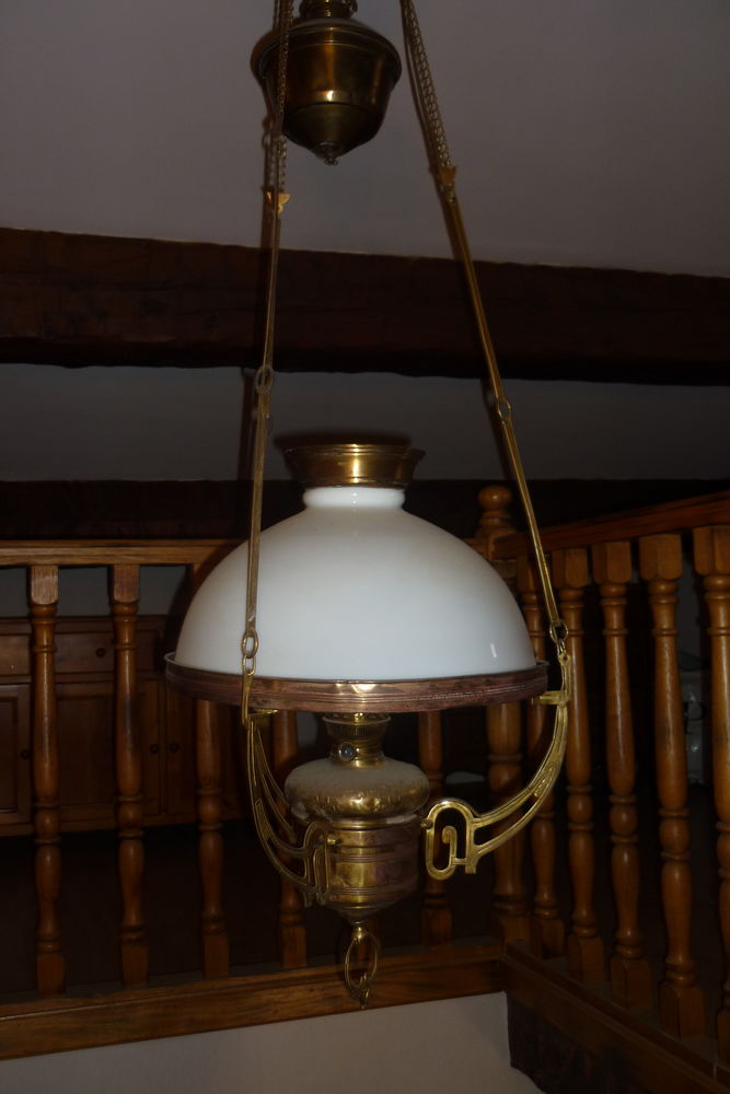 BELLE SUSPENSION ANCIENNE 150 Sanary-sur-Mer (83)