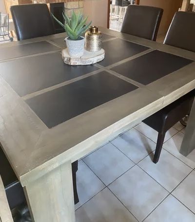 belle table jusqu'� 10 personnes sans probl�me 200 La Membrolle-sur-Longuen�e (49)