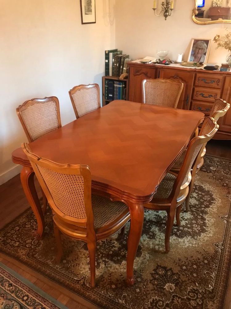 Belle table en meurisier et 6 chaises 200 Romorantin-Lanthenay (41)