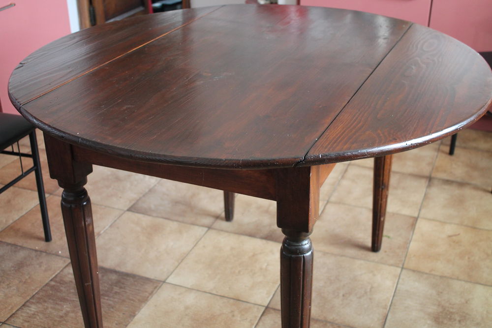 Belle table ronde ancienne 100 Caissargues (30)