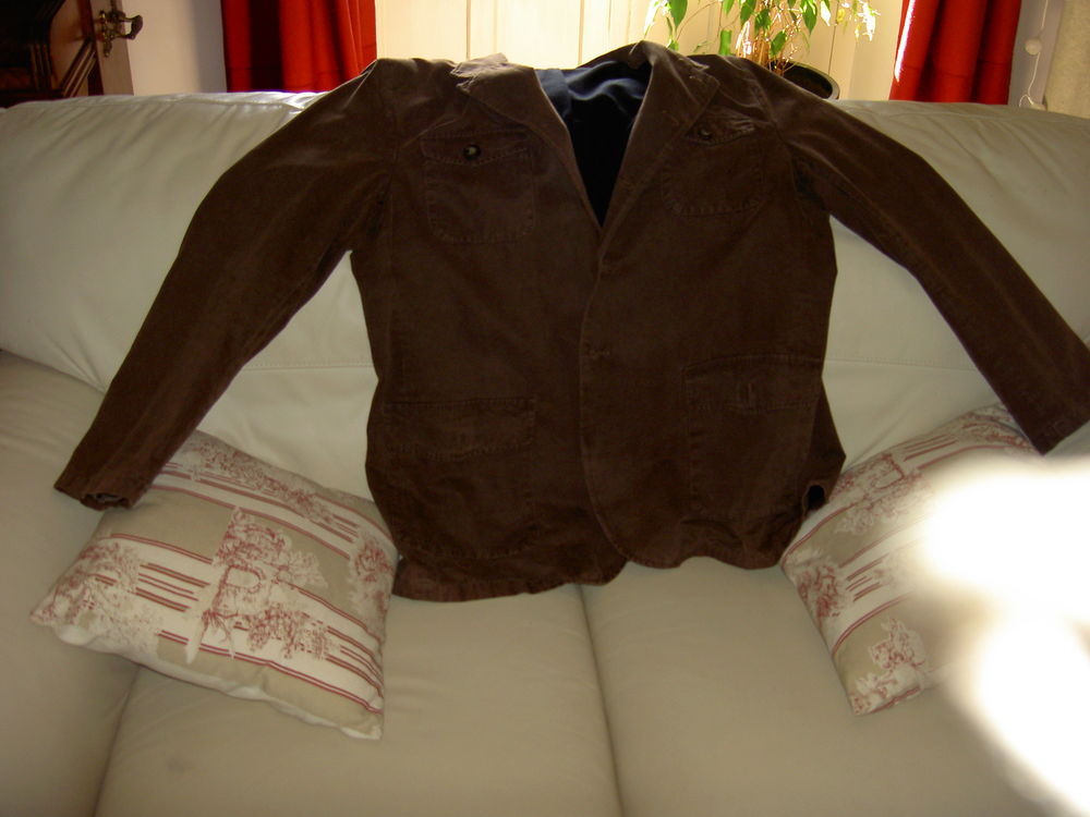 Belle veste en coton marron clair. 20 Uz�s (30)