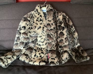 Belle veste fausse fourrure léopard  15 Strasbourg (67)