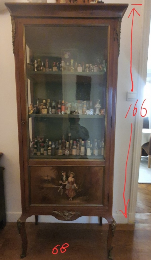 Belle Vitrine de style 300 Paris 17 (75)