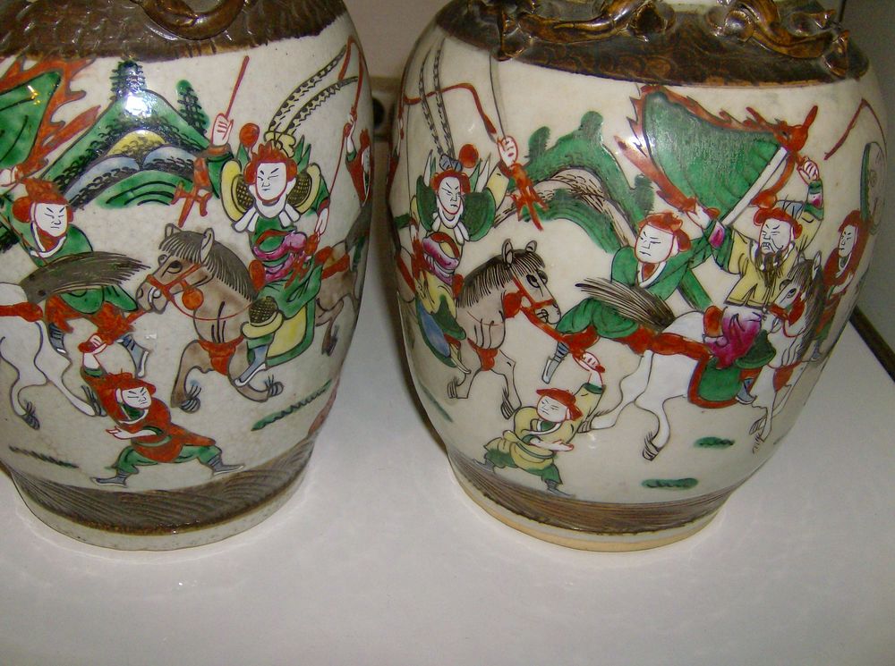 BELLE ET VRAIE PAIRE DE VASES CHINE NANKIN  
220 Poix-du-Nord (59)
