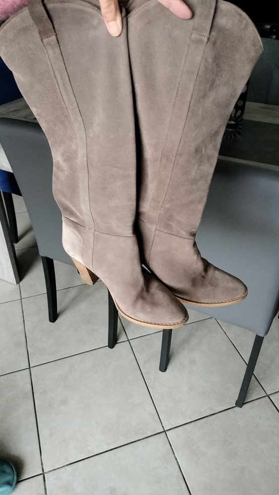 Belles bottes en daim femme 15 Gujan-Mestras (33)