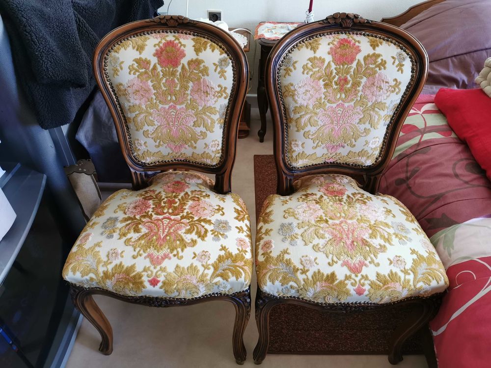 Belles chaises en bois capitonn�es 80 Hambach (57)