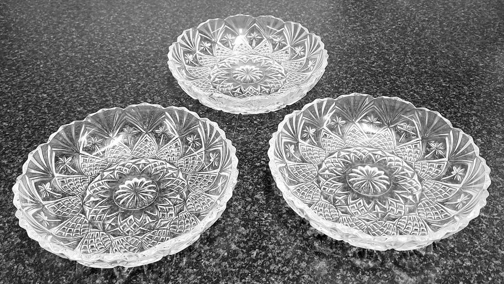 Belles coupelles 14cm en verre cisel� 6 Montigny-aux-Amognes (58)