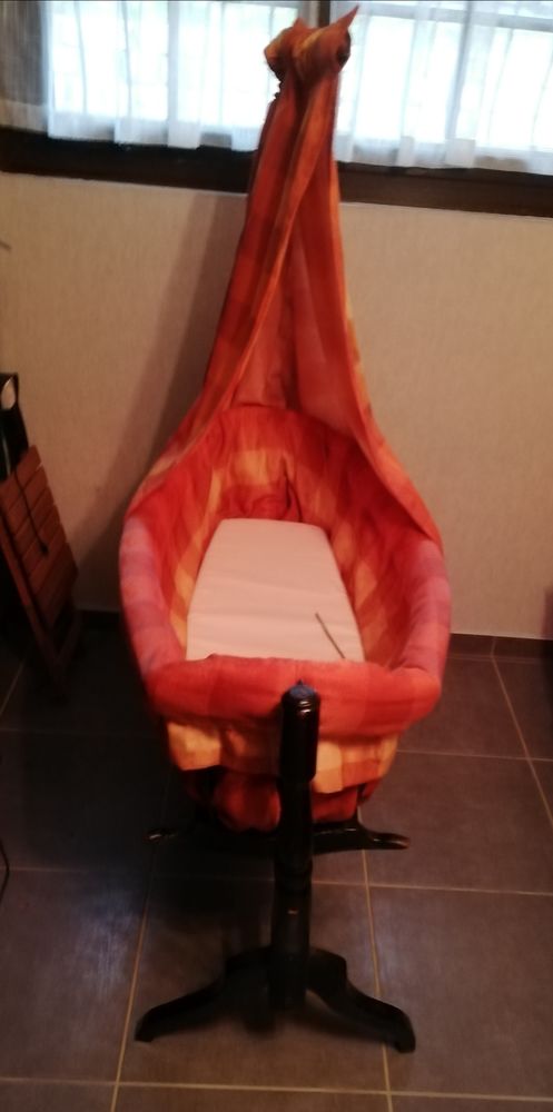 Berceau ancien 90 Saint-Romain-les-Atheux (42)