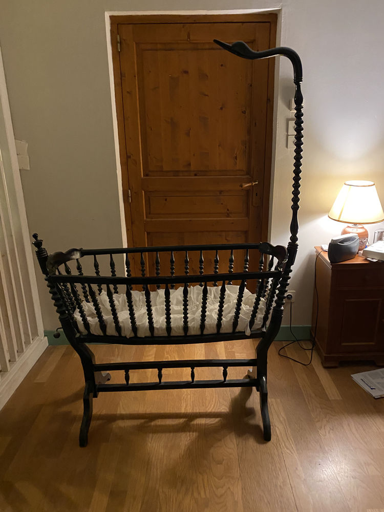 Berceau � balancelle. 280 Serm�rieu (38)