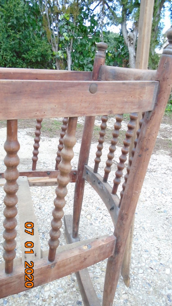 berceau b�b� � bascule 50 Bagnols-sur-C�ze (30)